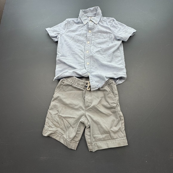 GAP Kids Outfit Boys Small Blue Short Sleeve Button Shirt & Khaki Shorts Set - Picture 1 of 14